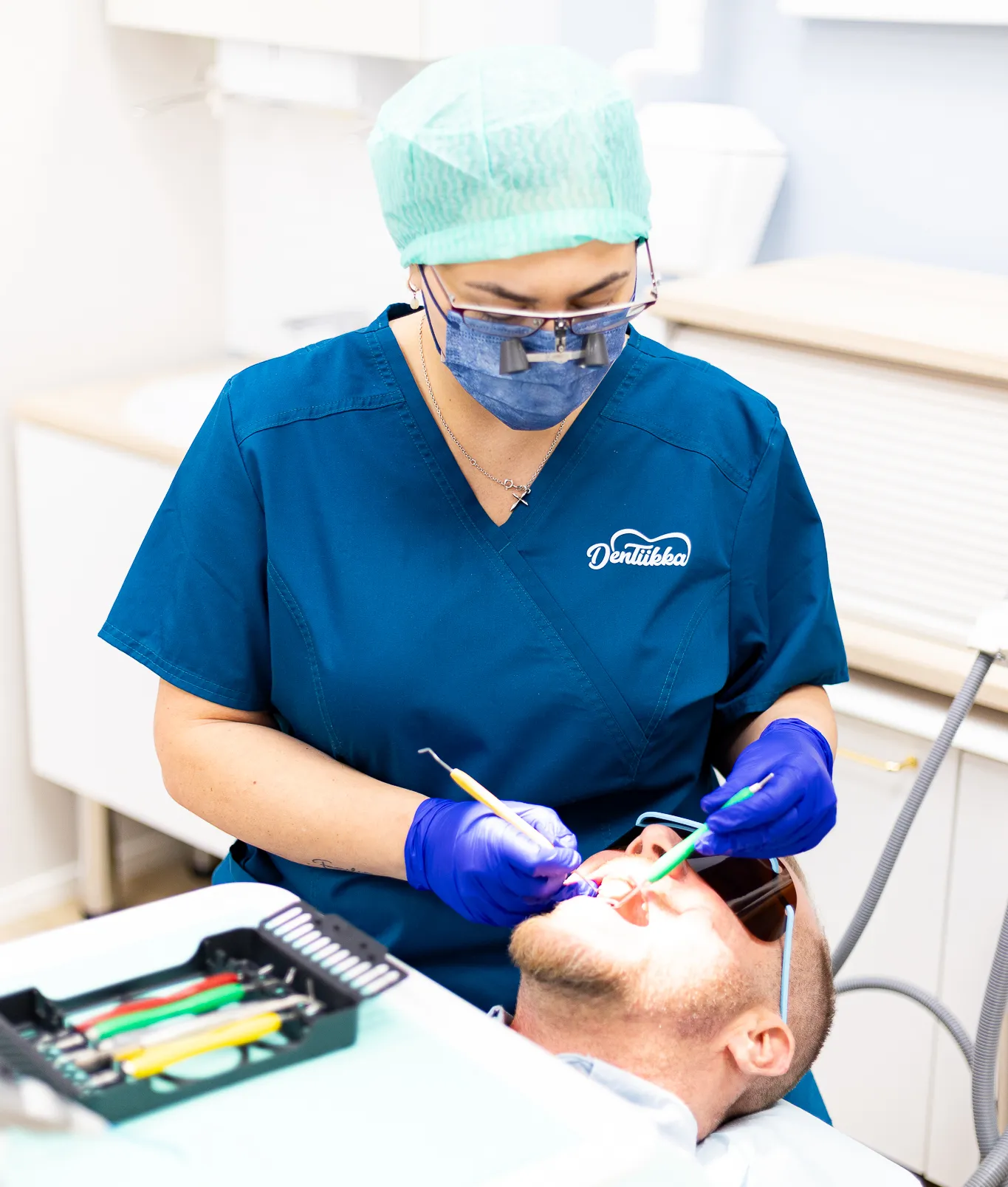 Hampaiden Paikkaus Hammasl k ri Pyh j rvi Dentiikka